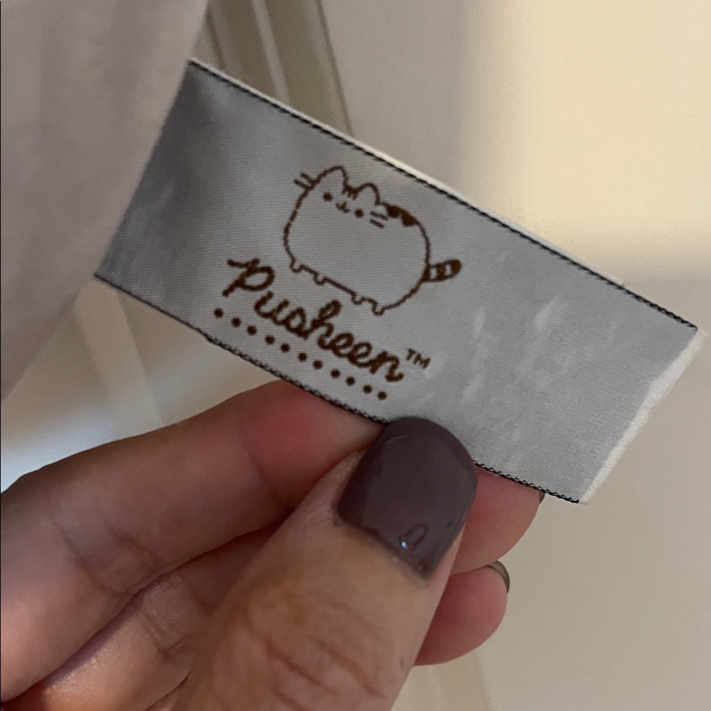 Pusheen Gray Crossbody Bag - Picture 2 of 4